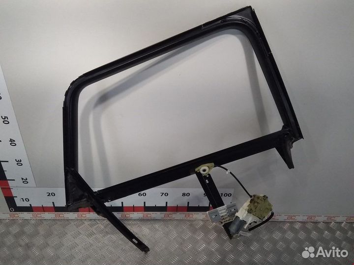 Стеклоподъемник электрический задний правый Audi