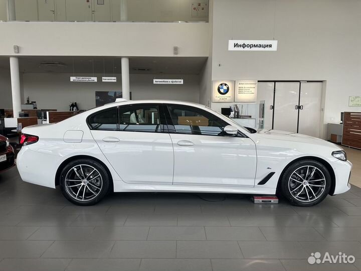 BMW 5 серия 1.6 AT, 2023