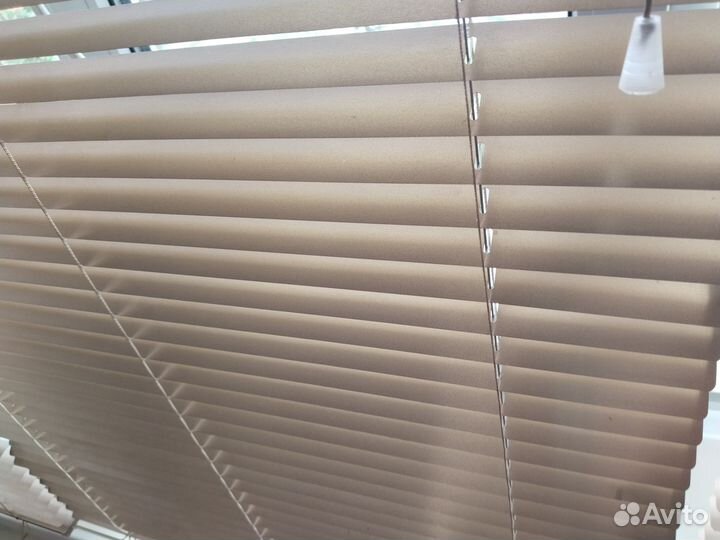 Жалюзи горизонтальные алюминиевые бу