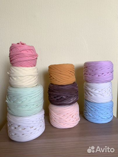 Трикотажная пряжа Мята + деревяные донышки