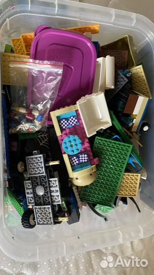 Коробка с lego