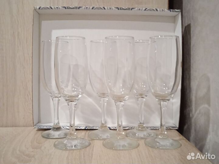 Бокалы для шампанского