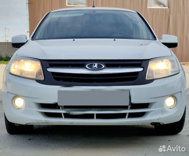 LADA Granta 1.6 МТ, 2013, 176 000 км