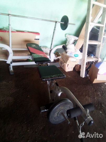 Скамья,стойка для штанги,гриф, блины