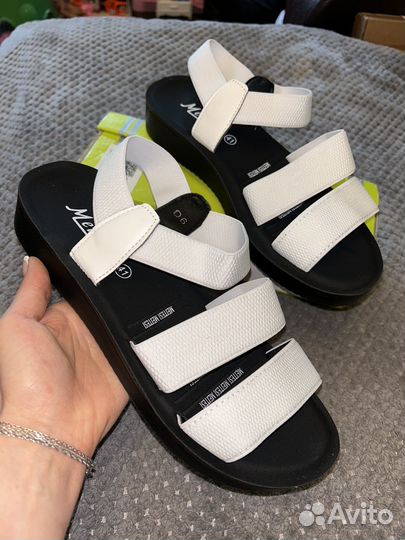 Новые сандалии денский 41,42