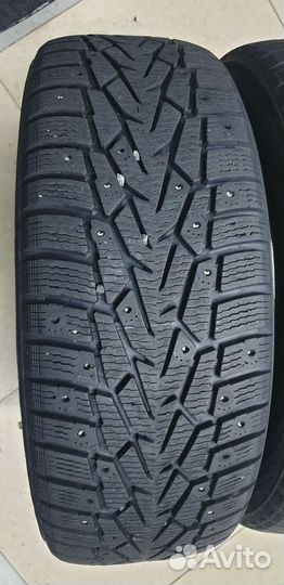 Nokian Tyres Hakkapeliitta 7 215/65 R16 102T