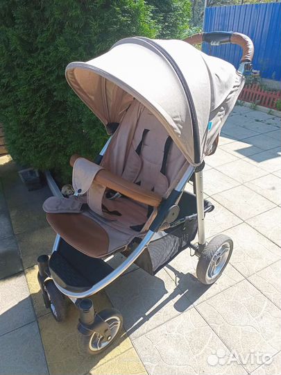 Всесезонная прогулочная коляска nuovita corso