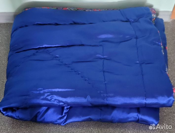 Одеяло из верблюжьей шерсти