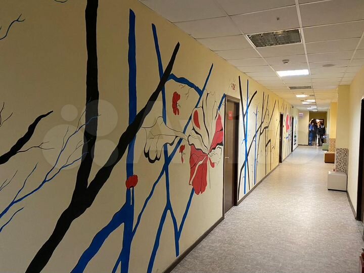 Комната 28 м² в > 9-к., 5/5 эт.