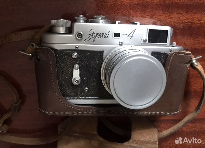 Фотоаппарат Зоркий-4