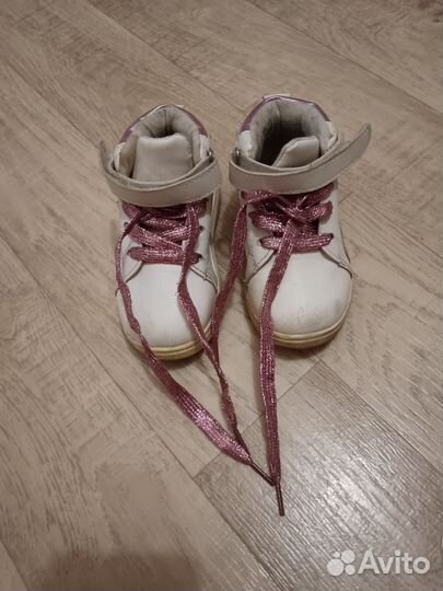 Кроссовки детские