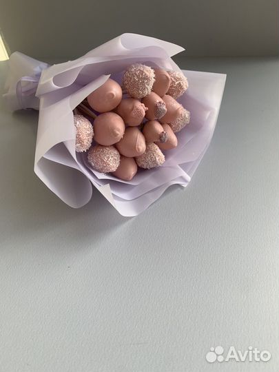 Букет из клубники в шоколаде