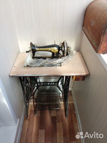 Швейная машинка Зингер