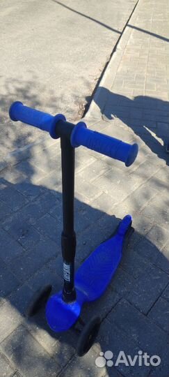 Самокат детский трехколесный