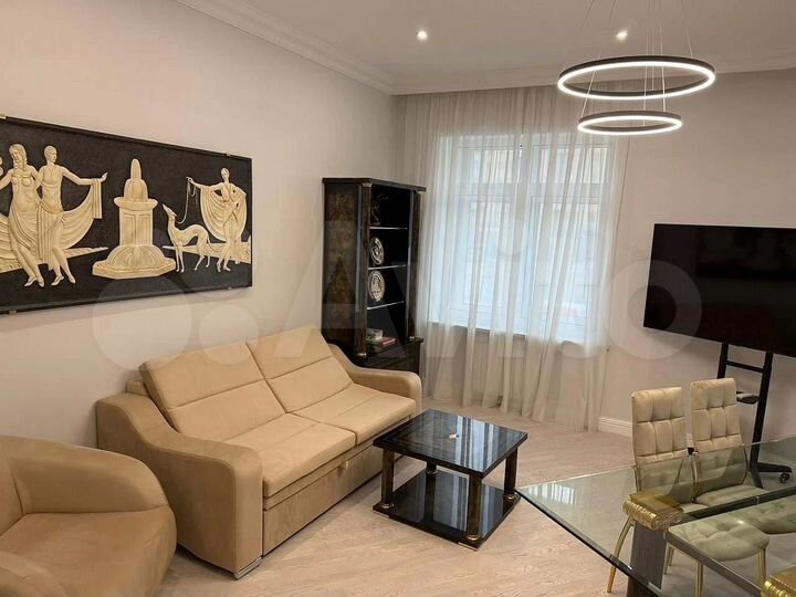 2-к. квартира, 70 м², 2/7 эт.