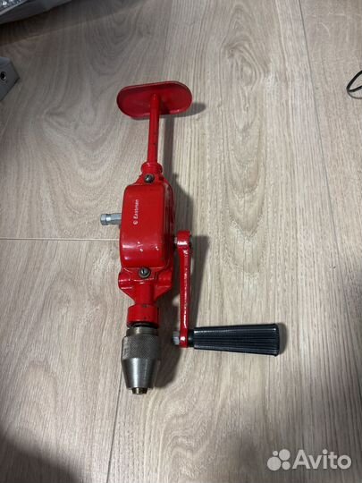 Дрель ручная