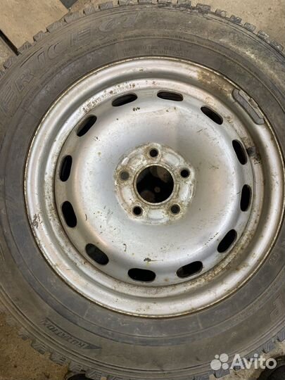 Dunlop Axiom Plus 205/65 R15