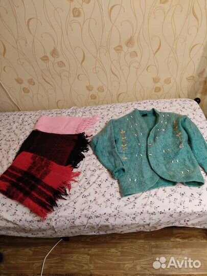 Вещи пакетом отдам бесплатно