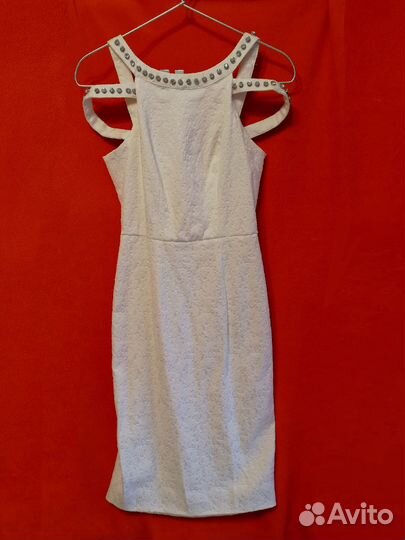 Платье mohito белое