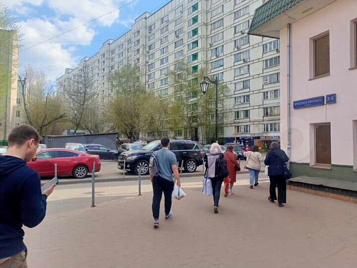 Помещение с арендатором 29м² 100 м от м.Бауманская