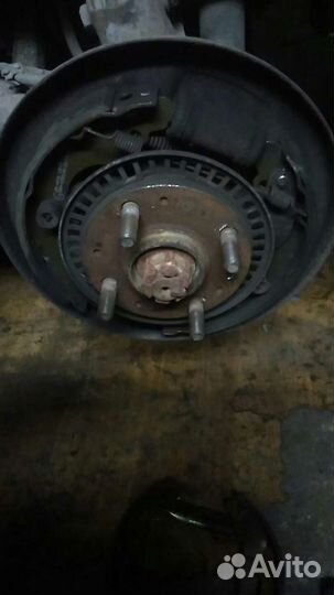 Тормозные задние барабаны+ колодки,ммс кольт,мираж