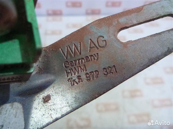 Датчик ускорения Volkswagen Golf 5K1 cgga 2012