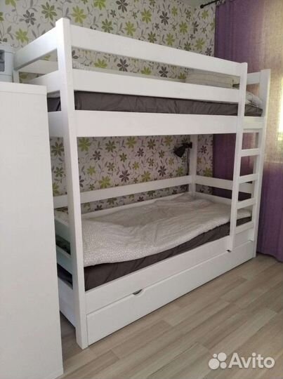Кровать для троих детей