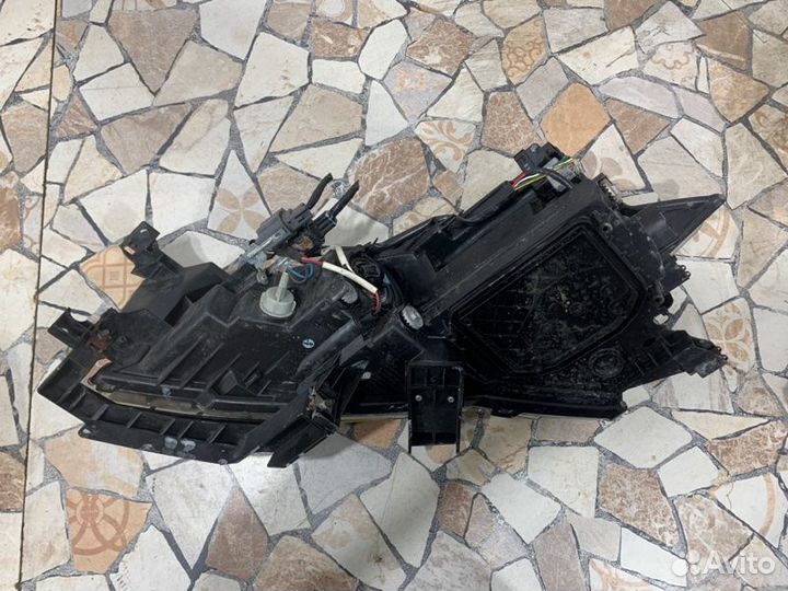 Фара галогеновая передняя правая Mazda 6 седан 2.0