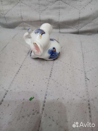 Разные статуэтки