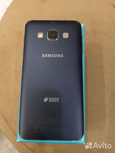 Телефон Samsung galaxy A3 2016