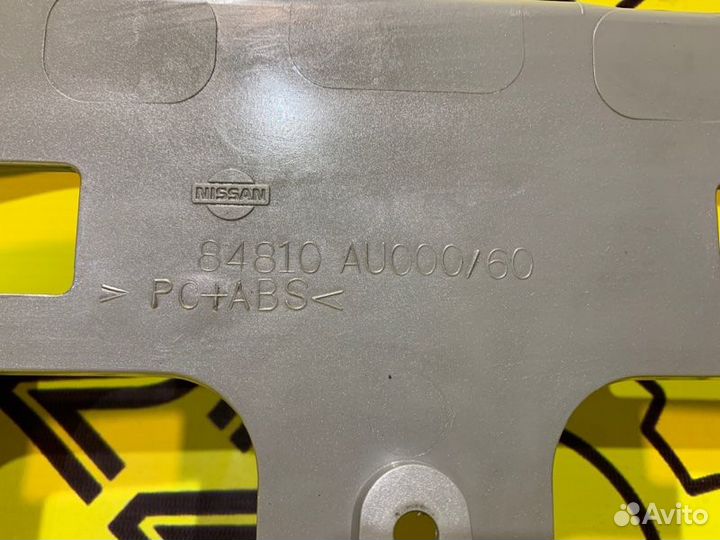 Накладка крышки багажника Nissan Primera TP12