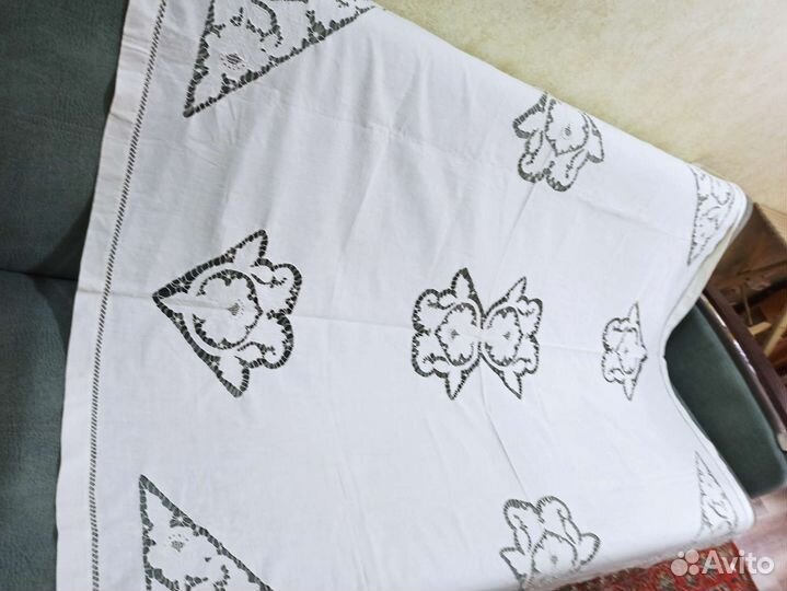 Скатерть старинная Вышивка Ришелье
