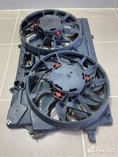Диффузор вентилятора Ford Focus 1,1.6