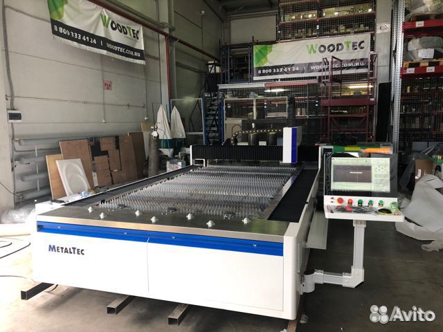 Лазерный станок по металлу 1000 1500 В W