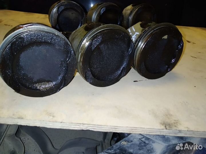 Поршень с шатуном Daewoo Nexia 1,5. 16 кл