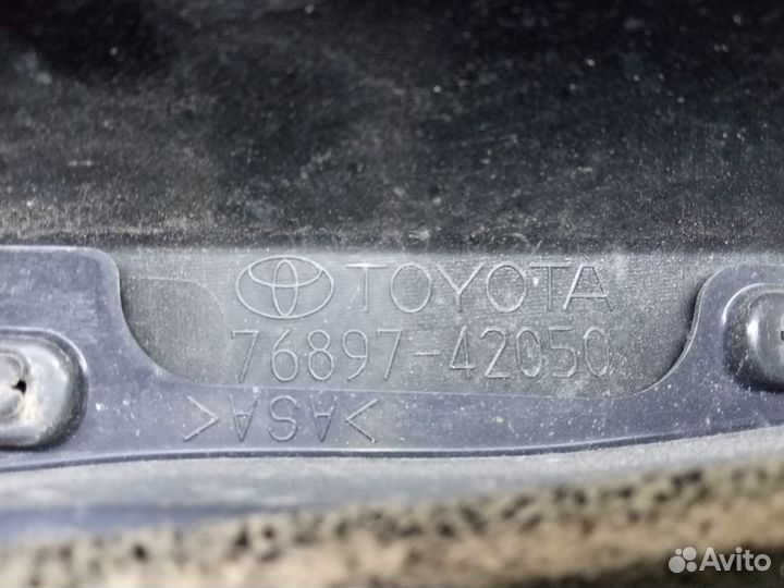 Накладка двери правая Toyota Rav4 XA50 2018