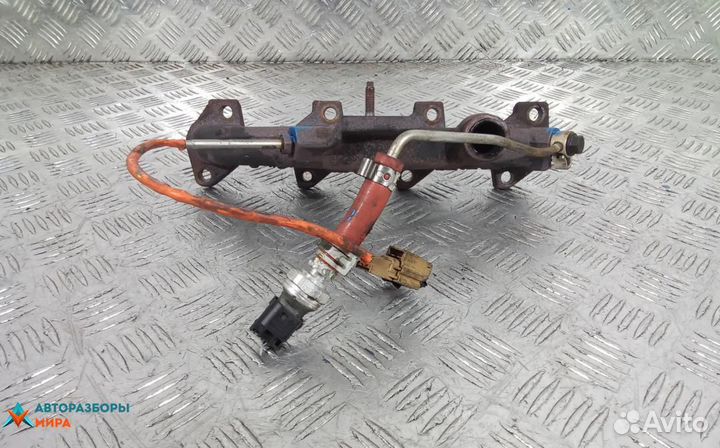 Коллектор выпускной Renault Fluence 2012