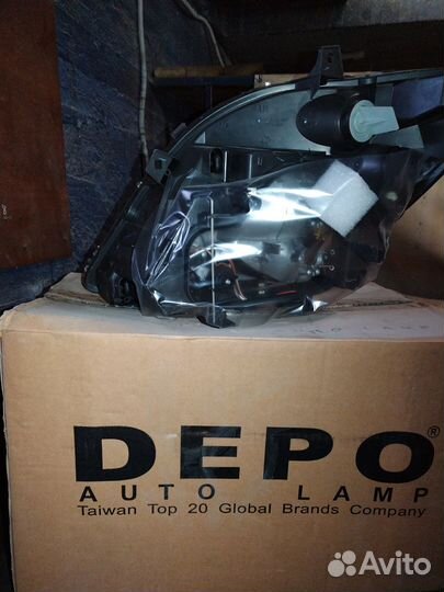 Фара правая Mercedes Sprinter W906 2006 Н7/Н7/Н7