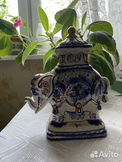 Слон декоративный Гжель 1960 год