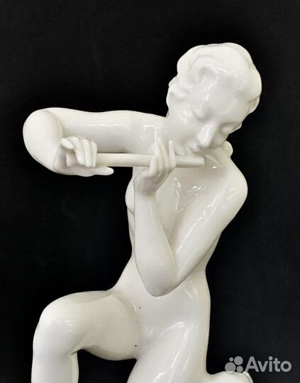 Статуэтка Девушка с козленком Hutschenreuther LHS