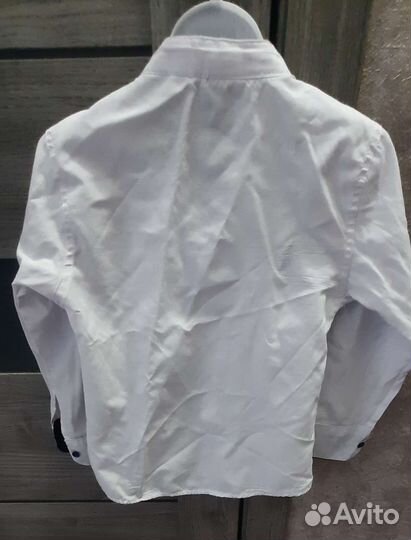 Белые рубашки на мальчика 6-7лет