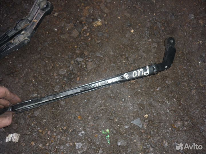 Поводок дворников Киа Рио 1