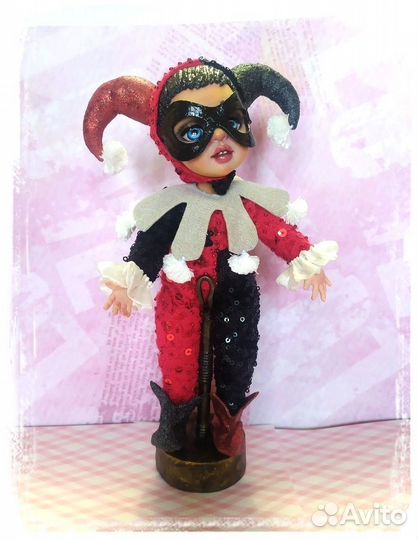 Шарнирная кукла Харли Квинн