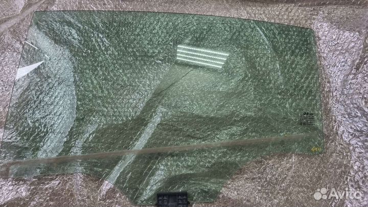 Заднее левое стекло Elantra 6 AD