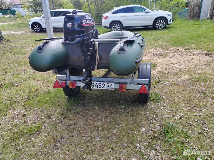 Лодка пвх с мотором Suzuki 6 л. с. и прицепом