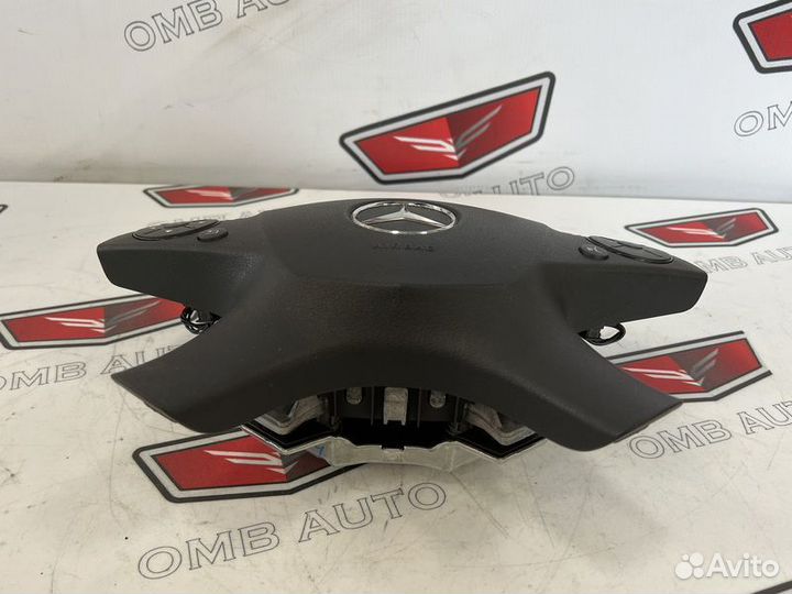 Подушка безопасности в руль Мерседес W204