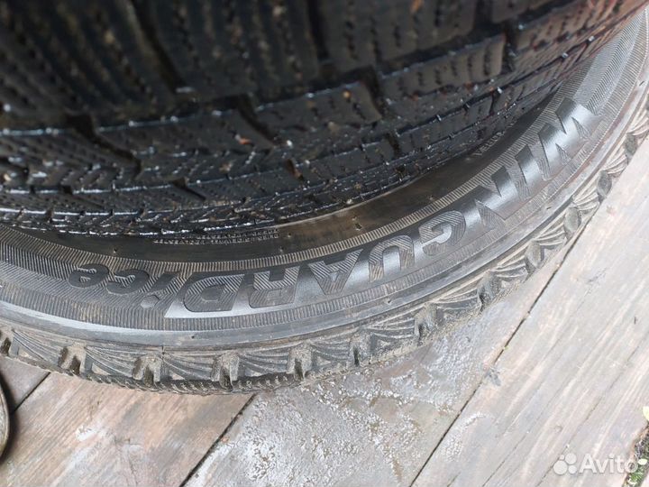 Roadstone Winguard Ice 205/55 R16