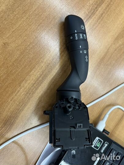 Перелючатель света toyota RAV4 c нулевым положение