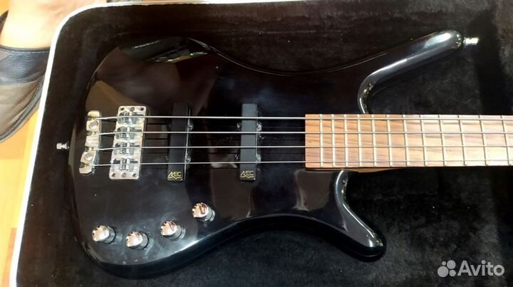 Warwick Corvette и Warwick Streamer