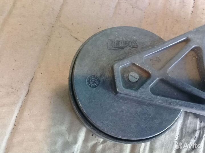 Натяжитель ремня грм двс 1.8 ADR VW Passat B5